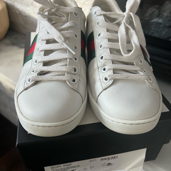Gucci sneakers size 37 - Picture 10 of 12